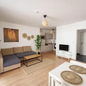 1100 Apartamento Viena